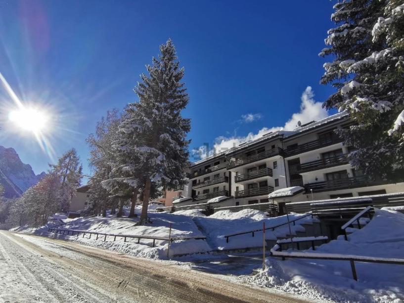 La Finestra Sul Brenta Con Posto Auto Privato Al Centro Di Mad Di Campiglio Cipat O22233-At-O13262 Διαμέρισμα Folgarida Εξωτερικό φωτογραφία